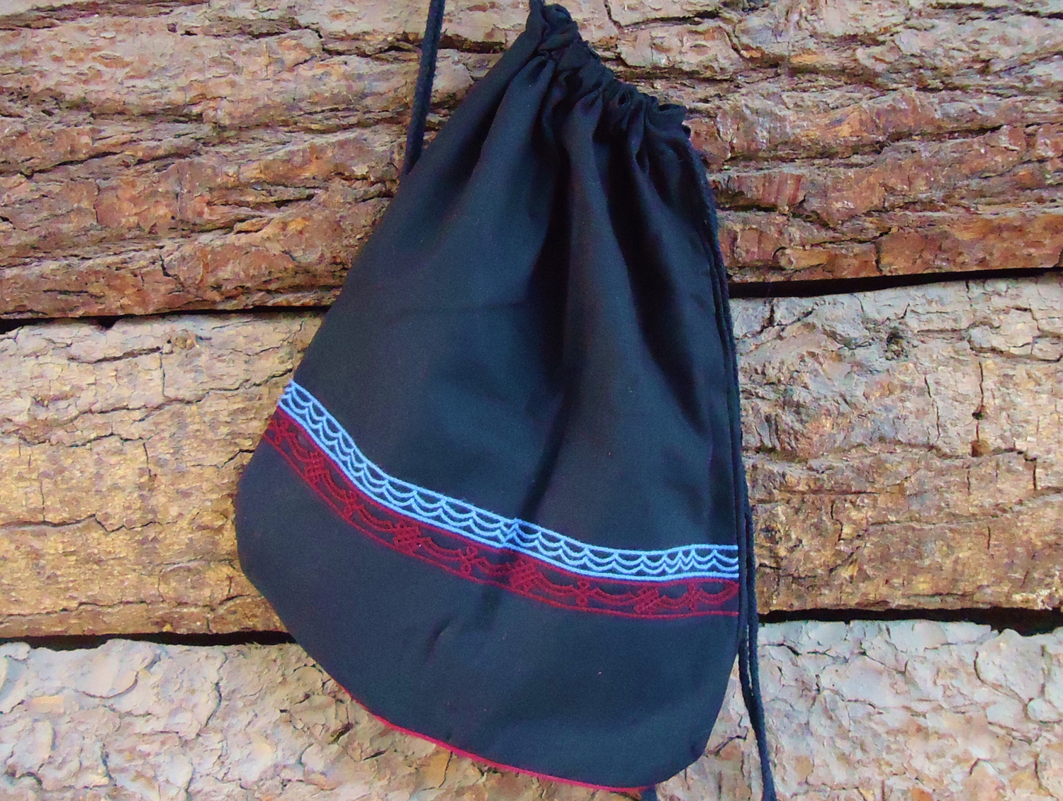<p>Small Drawstring Bag&nbsp;</p>