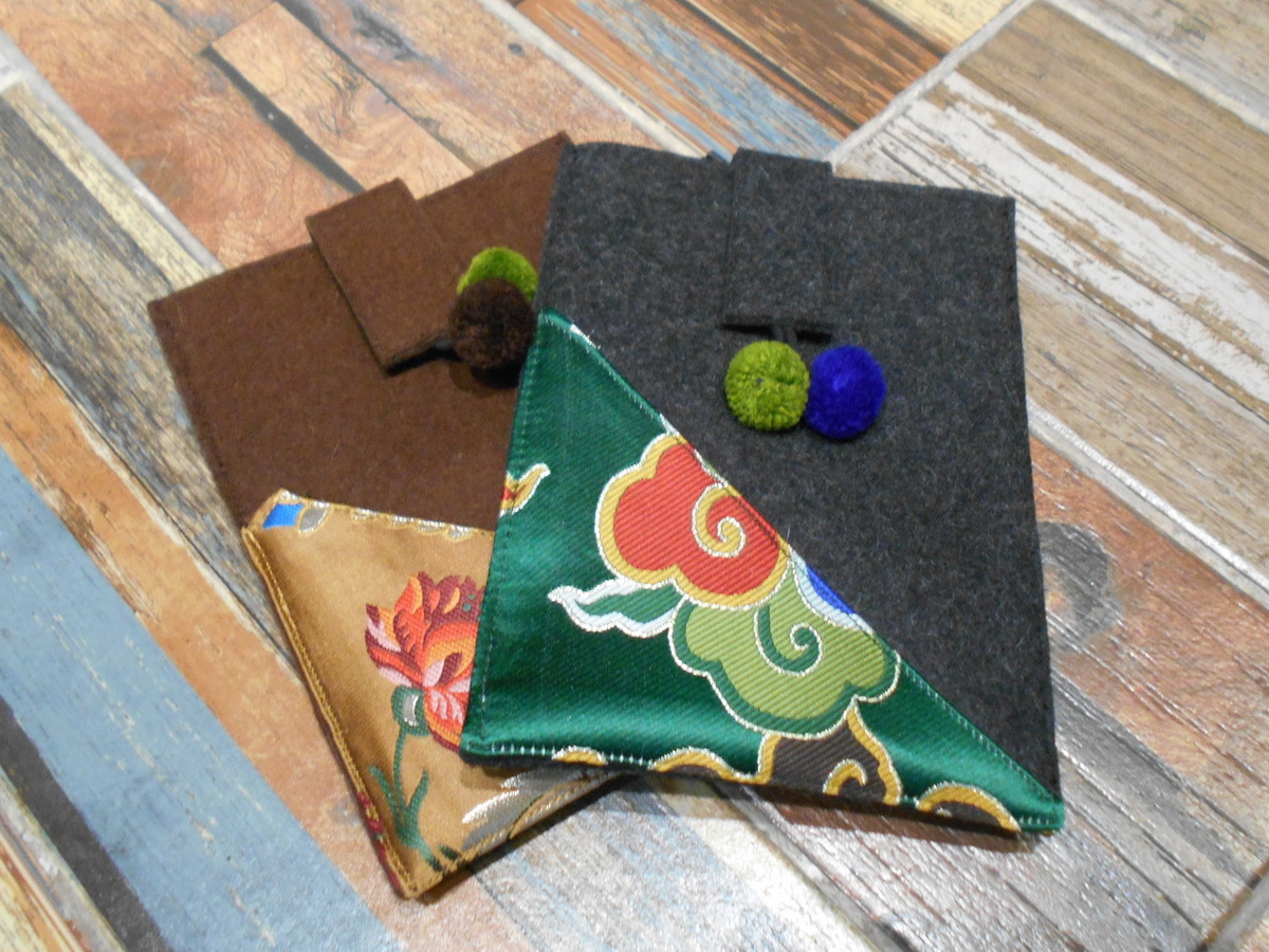 <p>Dancing Yak Tablet Cases (small)&nbsp;</p>