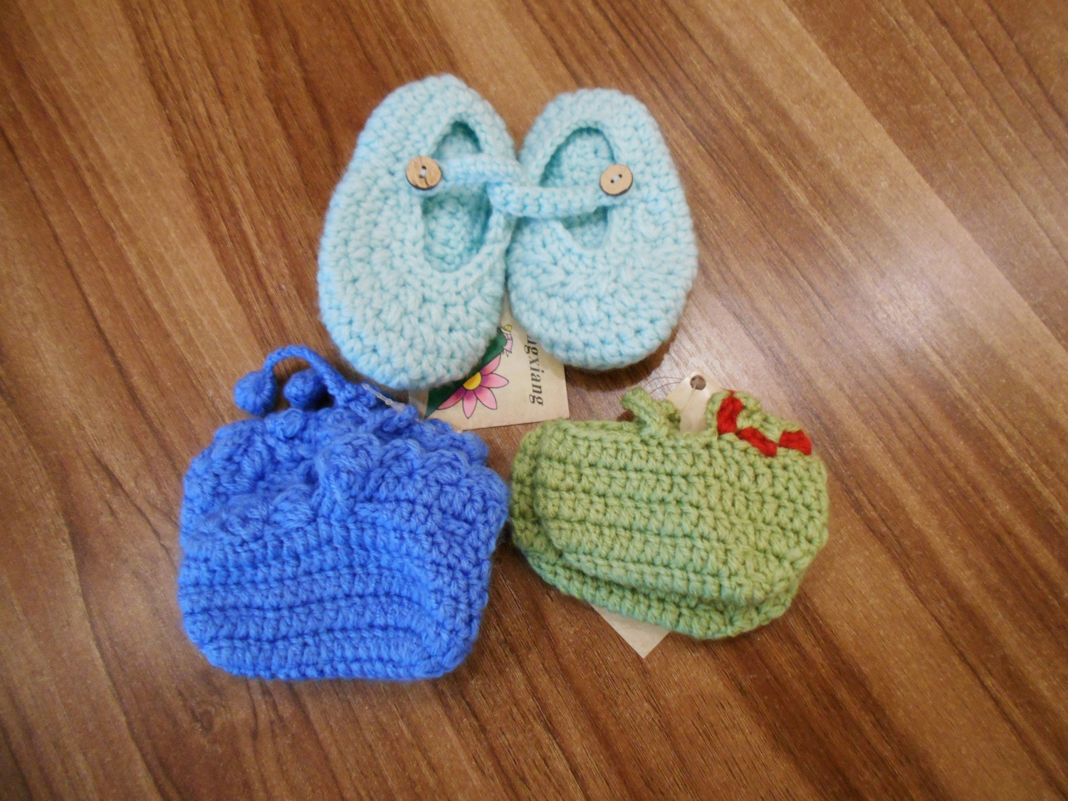 <p>Dongxiang Knitted Baby Boots&nbsp;</p>