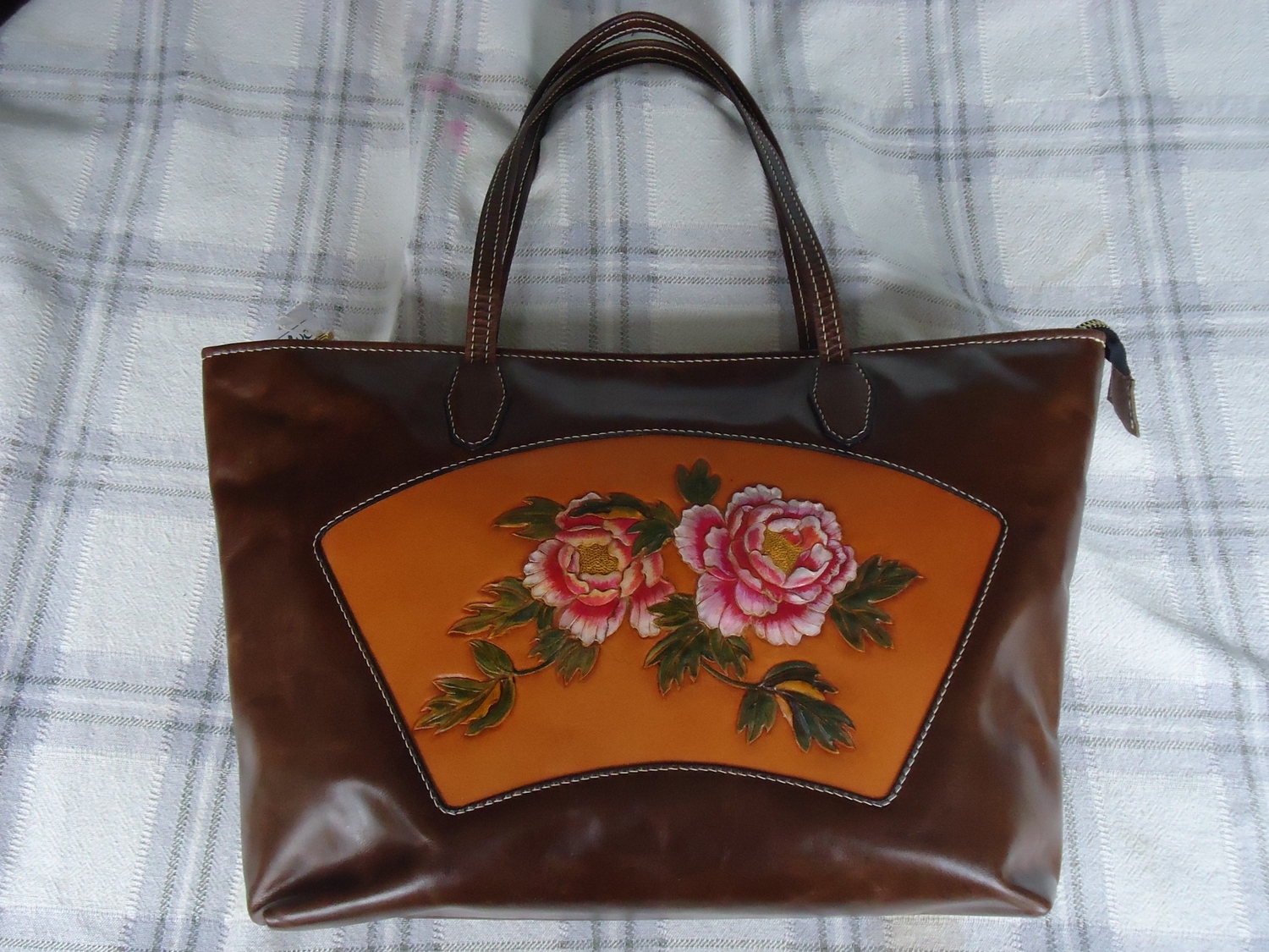 <p>Zhangwei Leather Tote</p>