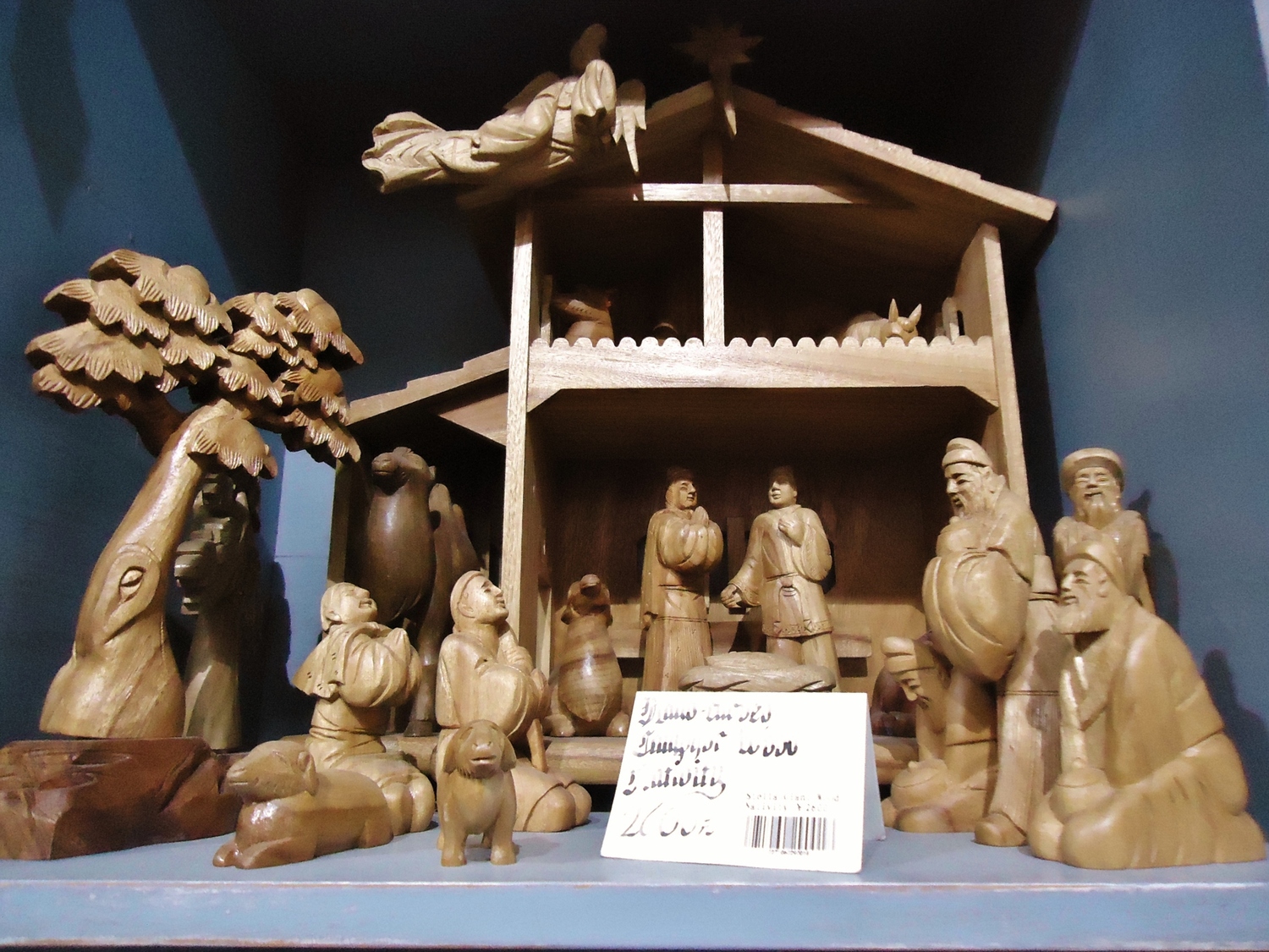 <p>Wood-carver XL Nativity Set</p>