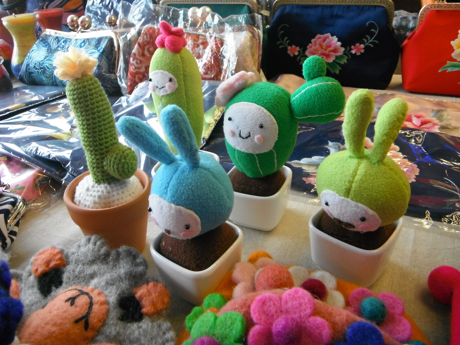 <p>Ms. Li Stuffed Cactus Desk Pals&nbsp;</p>
